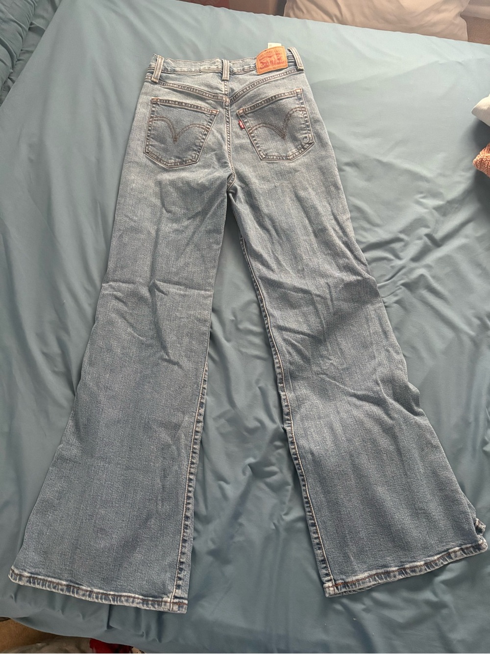 Levi's Light Blue Wide-Leg Distressed Ribcage bell Jeans lightly worn - Picture 2 of 4